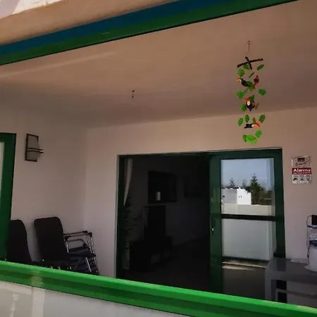 Casa Tuscanes Daire Costa Teguise